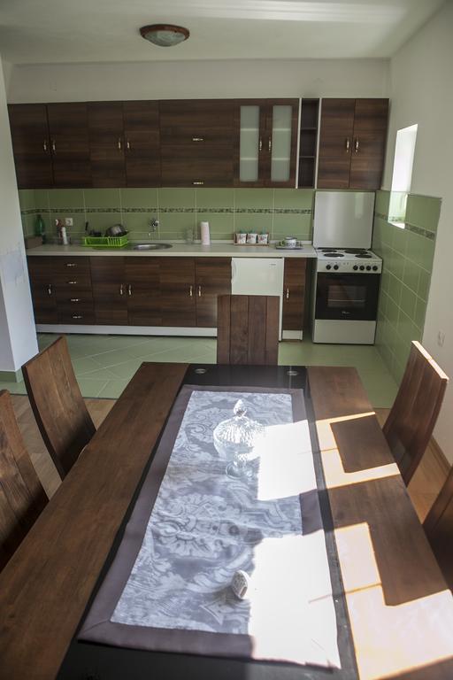 Apartment Mitric Плужине Экстерьер фото